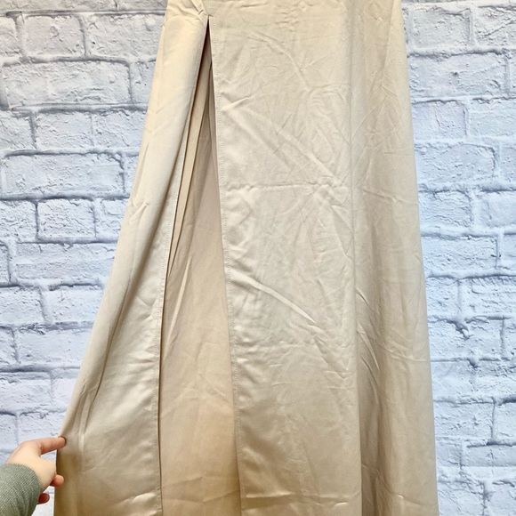 NWT white fox boutique run free maxi - Picture 5 of 7